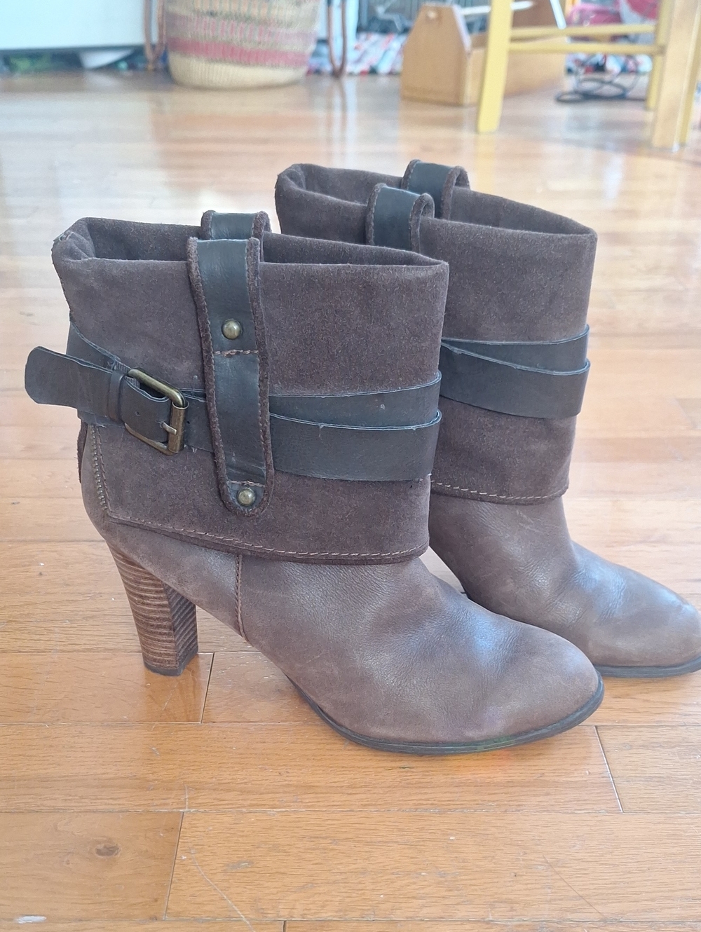 Nine West Size 10 Natica Brown Suede & Leather Ankle Boots 3" Heel